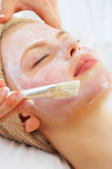 Andrea Ortiz te ofrece el peeling químico para limpiar y perfeccionar tu piel.